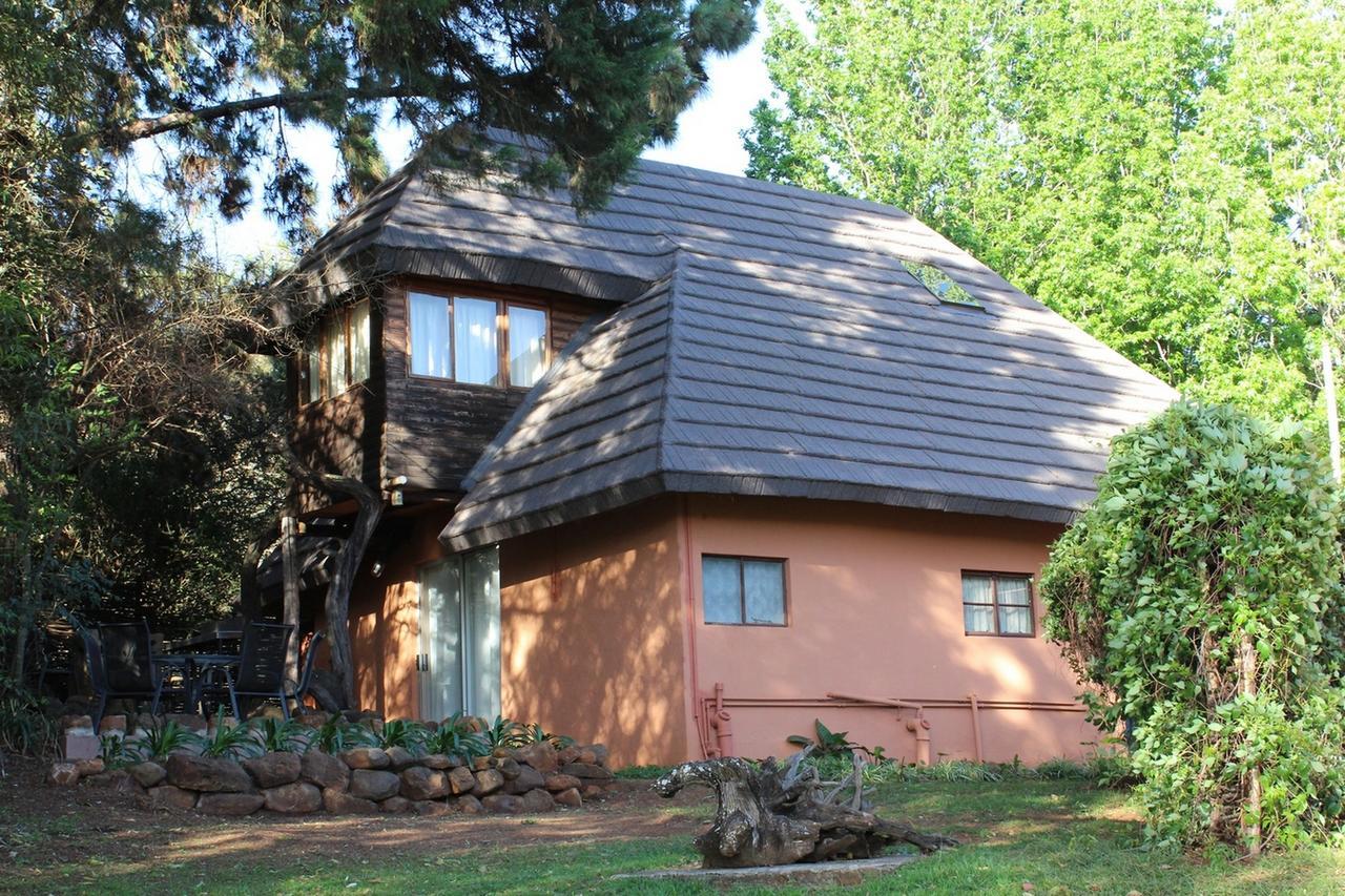 Treks, Trips And Trails Villa Champagne Valley Стая снимка